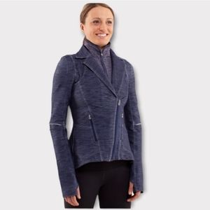 Lululemon  convertible Very Feminine Fit and Fare  Jacket